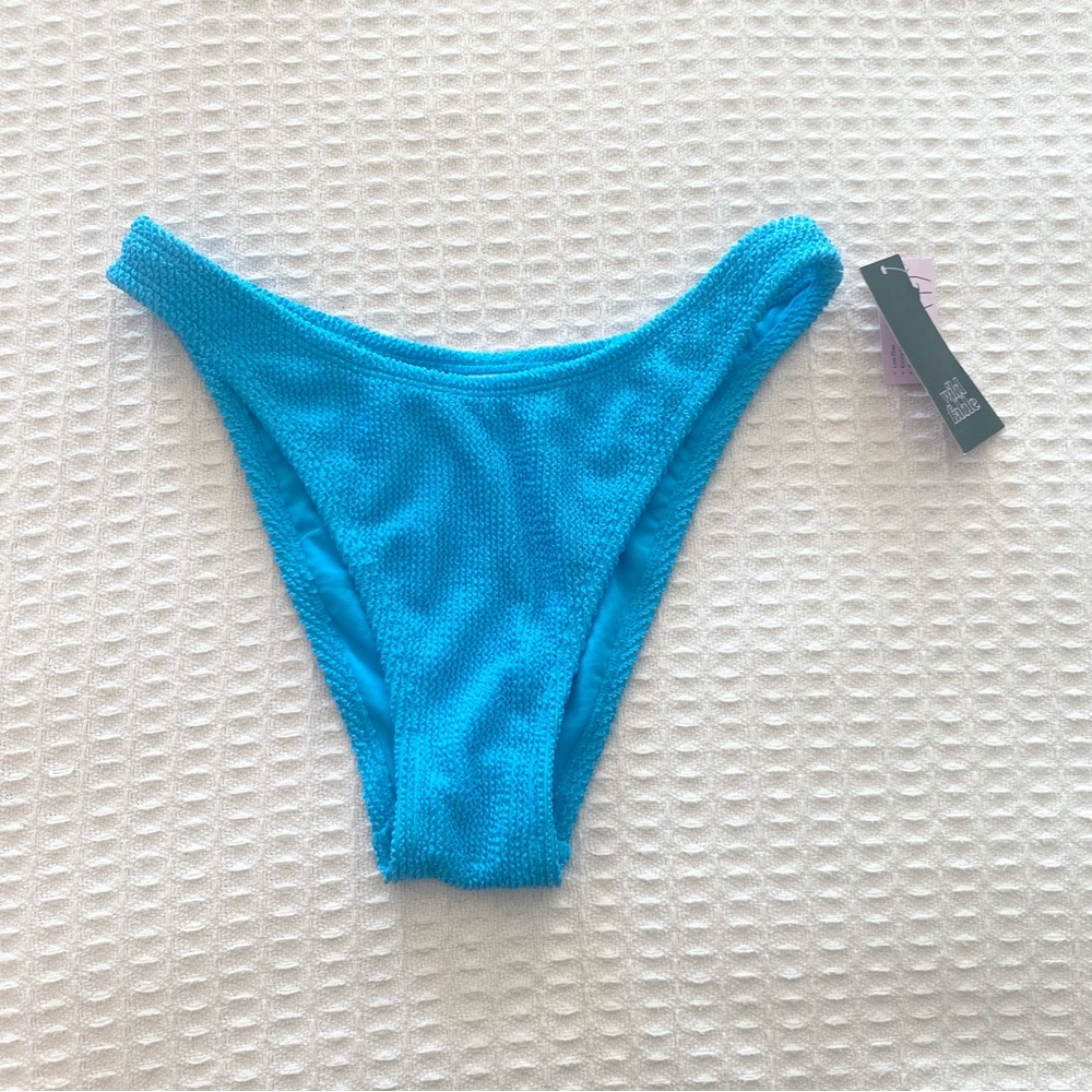 Wild Fable Vibrant Blue textured Bikini Bottom size Medium NWT
